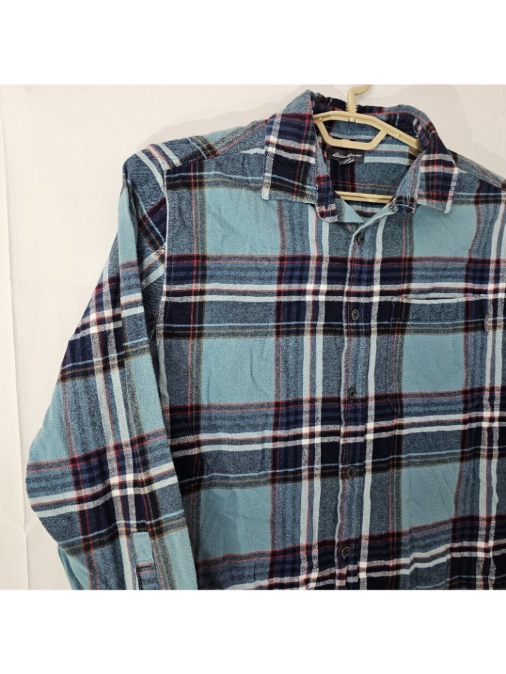 Eddie Bauer Button Up Shirt Mens M Blue Plaid Long Sleeve Cotton Flannel Top - Picture 2 of 11